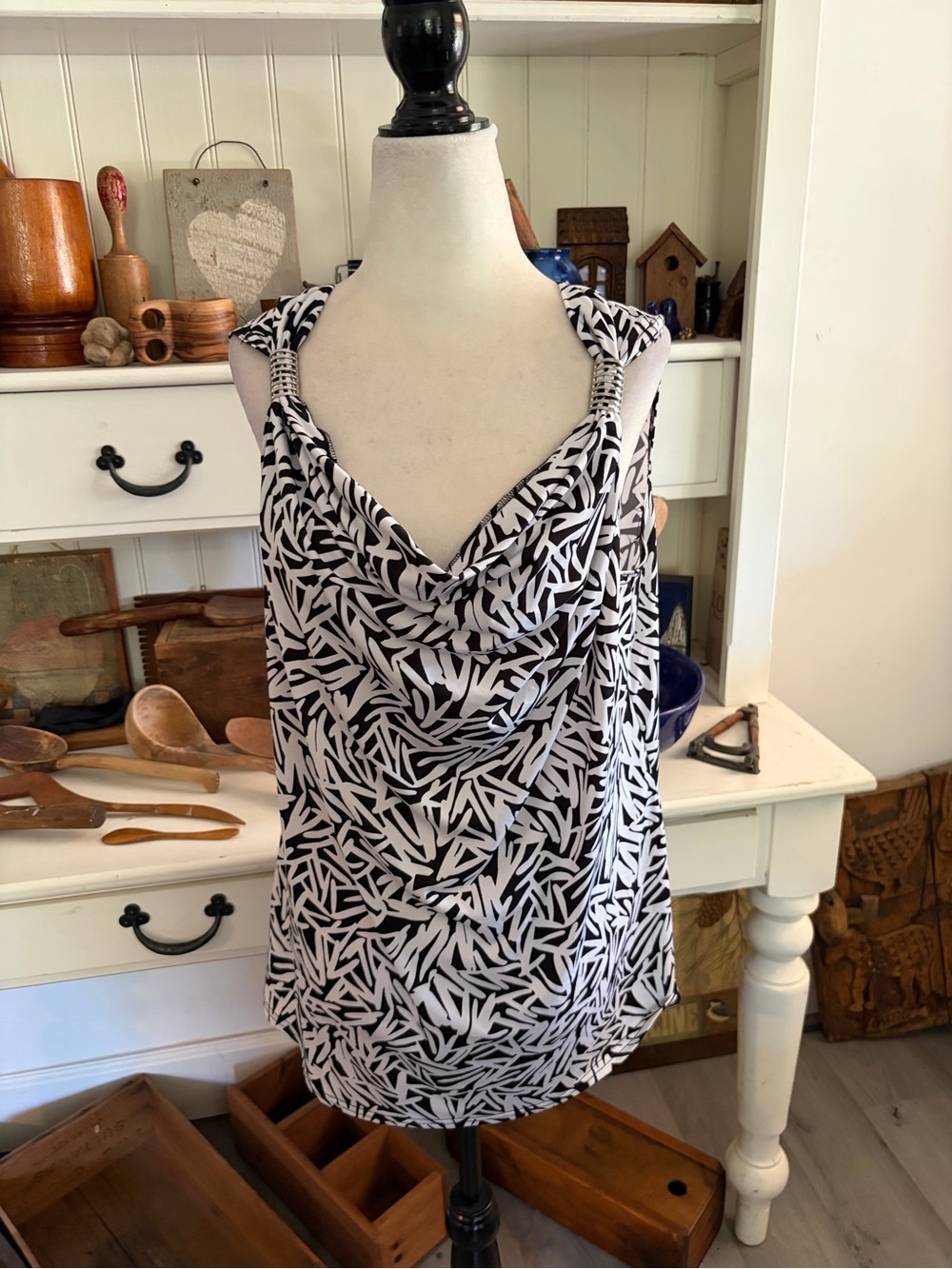 Cazza Black & White Printed Cowl Neck Women's Tank Top